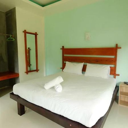 Baan Reenaa Lanta Koh Lanta Luaran gambar