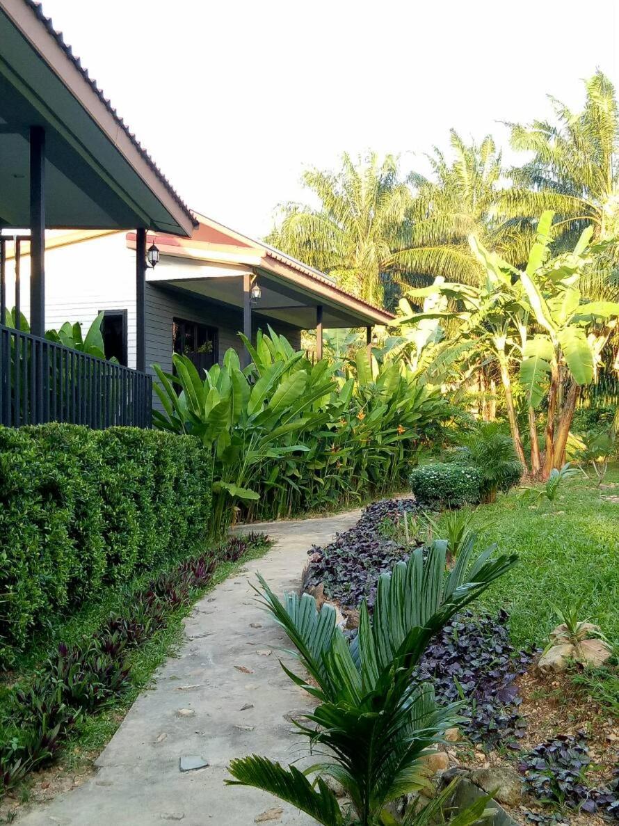 Baan Reenaa Lanta Koh Lanta Luaran gambar