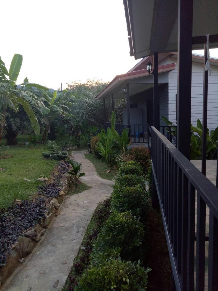 Baan Reenaa Lanta Koh Lanta Luaran gambar